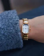 ⁦ساعة السبائك النسائية بلون ذهبي | LAS011L⁩ - الصورة ⁦2⁩