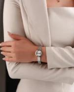 ⁦ساعة الخلية النسائية بلون الفضي | LAS013L⁩ - الصورة ⁦3⁩