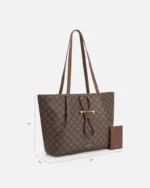 ⁦شنطة نسائية واسعة بلون بني منقوش | ZLS039W⁩ - الصورة ⁦2⁩