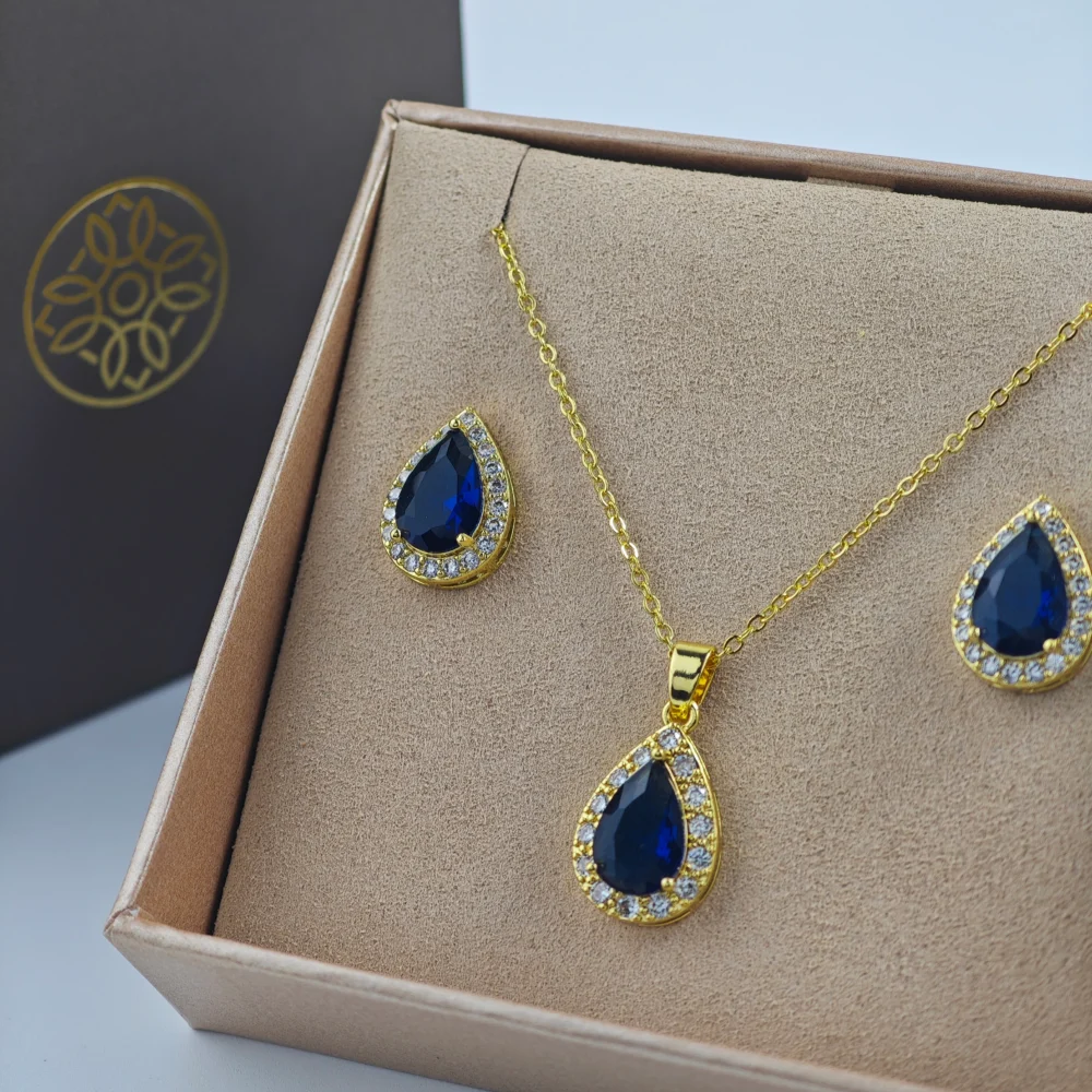 طقم سلسال وحلق نسائي بلون ذهبي | Acc0057