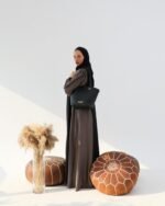 ⁦شنطة نسائية بمقاس متوسط بلون أسود | ZLH1219F⁩ - الصورة ⁦3⁩
